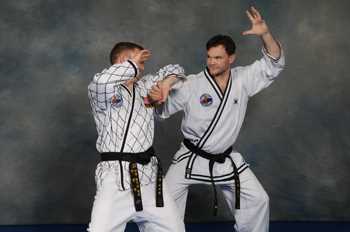 Hapkido joint techniques for self-defense