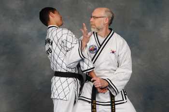 Jin Jung Kwan Hapkido instructors